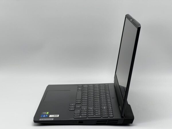 Ігровий ноутбук Lenovo IdeaPad Gaming 3 15IAH7 / 15.6" (1920x1080) IPS / Intel Core i5-12450H (8 (12) ядер по 1.5 - 4.4 GHz) / 16 GB DDR4 / 480 GB SSD / nVidia GeForce RTX 3050, 4 GB GDDR6, 128-bit / WebCam - Зображення 4