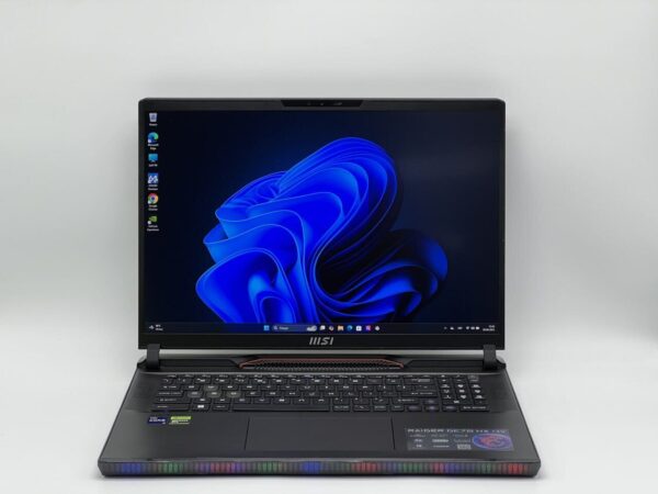 Ігровий ноутбук Б-клас MSI Raider GE78HX 13VG-020US / 17" (2560x1600) IPS / Intel Core i9-13950HX (24 (32) ядра по 2.2 - 5.5 GHz) / 32 GB DDR5 / 960 GB SSD / nVidia GeForce RTX 4070, 8 GB GDDR6, 128-bit / WebCam - Зображення 2