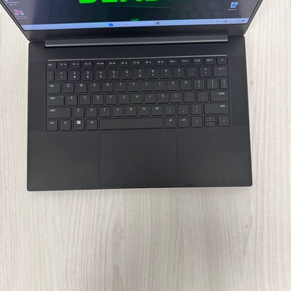 Ігровий ультрабук Razer Blade 14 RZ09-0427 / 14" (2560x1440) IPS / AMD Ryzen 9 6900HX (8 (16) ядер по 3.3 - 4.9 GHz) / 16 GB DDR5 / 1000 GB SSD NVMe / nVidia GeForce RTX 3070 Ti, 8 GB GDDR6, 256-bit / WebCam - Зображення 7