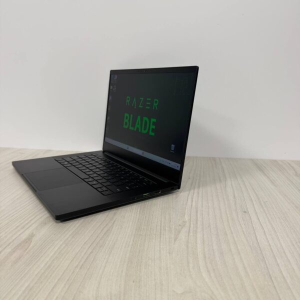 Ігровий ультрабук Razer Blade 14 RZ09-0427 / 14" (2560x1440) IPS / AMD Ryzen 9 6900HX (8 (16) ядер по 3.3 - 4.9 GHz) / 16 GB DDR5 / 1000 GB SSD NVMe / nVidia GeForce RTX 3070 Ti, 8 GB GDDR6, 256-bit / WebCam - Зображення 5