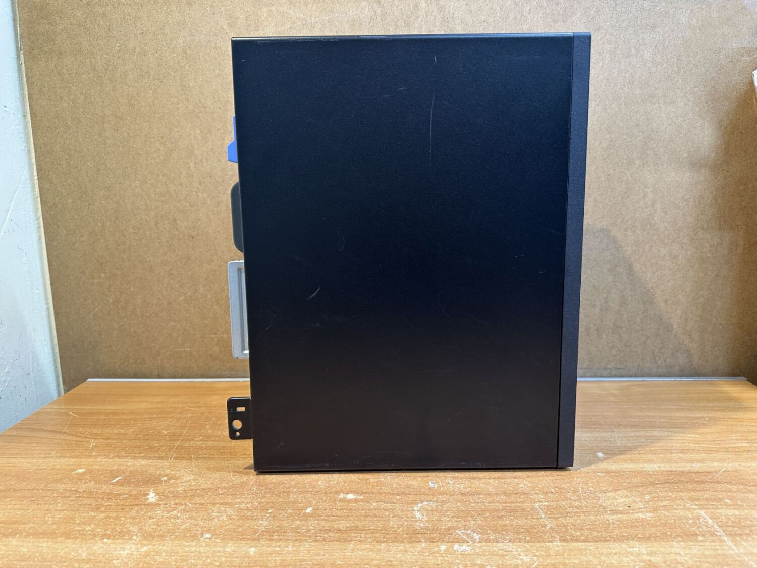 Комп'ютер Dell OptiPlex 7050 Tower / Intel Core i5-7500 (4 ядра по 3.4 - 3.8 GHz) / 16 GB DDR4 / 240 GB SSD / Intel HD Graphics 630 / 240W / HDMI / DisplayPort - Зображення 5