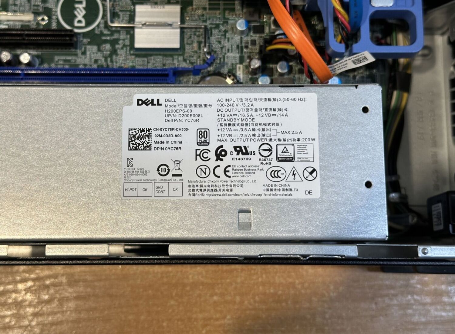 Комп'ютер Dell OptiPlex 7070 SFF / Intel Core i5-9500 (6 ядер по 3.0 - 4.4 GHz) / 8 GB DDR4 / no HDD / Intel UHD Graphics 630 / 200W / DisplayPort - Зображення 8