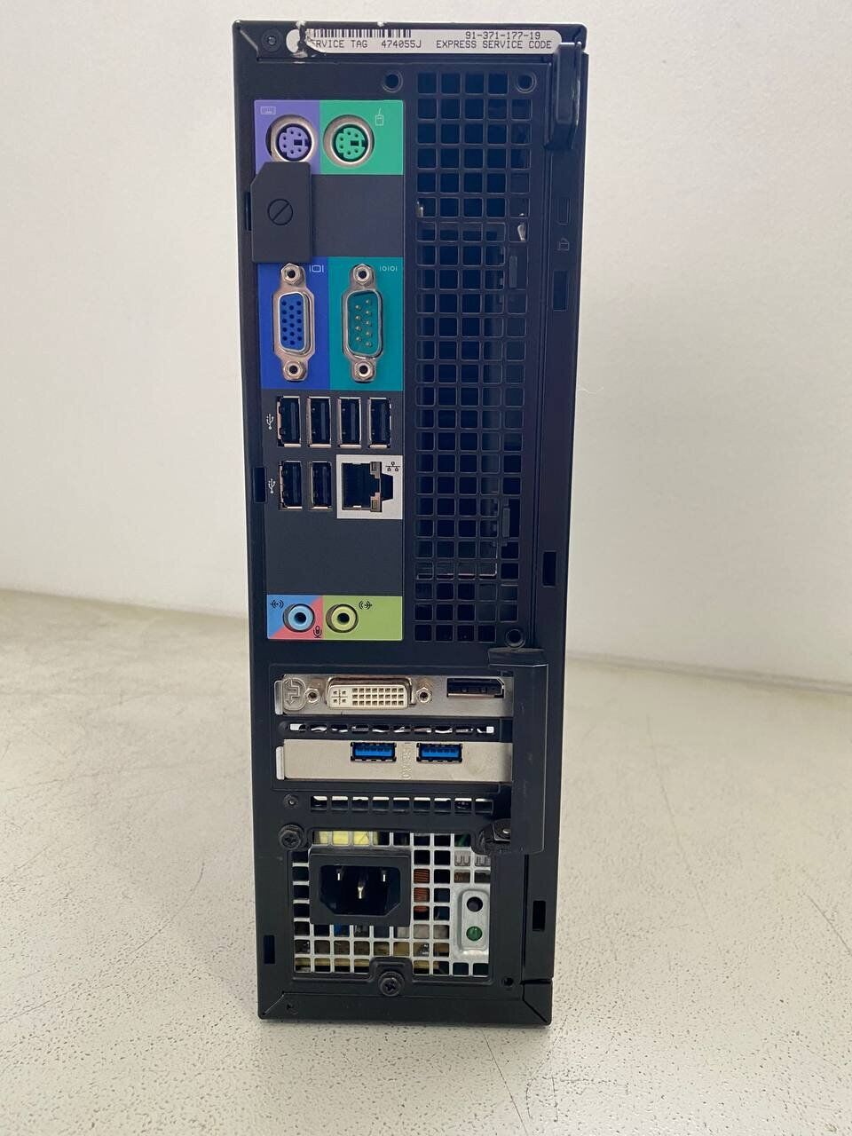 Комп'ютер Dell OptiPlex 990 SFF / Intel Core i5-2500K (4 ядра по 3.3 - 3.7 GHz) / 8 GB DDR3 / 256 GB SSD / AMD Radeon HD 6450, 1 GB GDDR3, 64-bit / DVD-ROM - Зображення 4