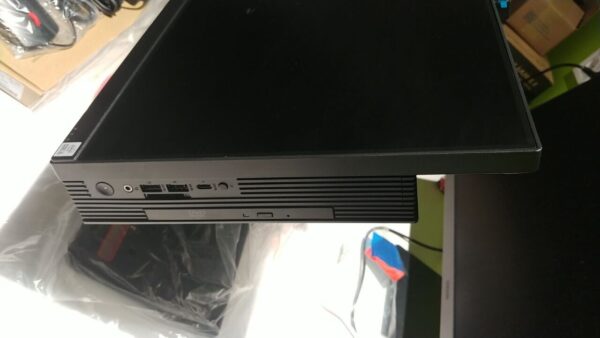 Моноблок Lenovo ThinkCentre M70a All-in-One / 21.5" (1920x1080) IPS Touch / Intel Core i5-10400T (6 (12) ядер по 2.0 - 3.6 GHz) / 8 GB DDR4 / 256 GB SSD / Intel UHD Graphics 630 / Webcam / DVD-ROM / Windows 10 Pro + Клавіатура, мишка - Зображення 8