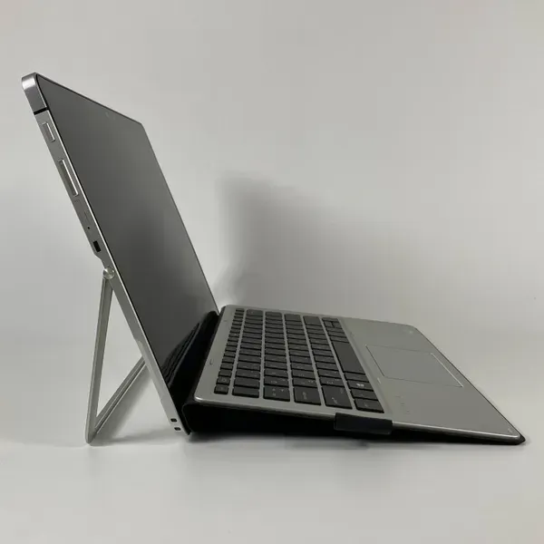 Нетбук-трансформер HP Elite X2 1012 G2 / 12.3" (2736x1824) IPS Touch / Intel Core i5-7300U (2 (4) ядра по 2.6 - 3.5 GHz) / 8 GB DDR3 / 256 GB SSD / Intel HD Graphics 620 / WebCam / TouchID - Зображення 4