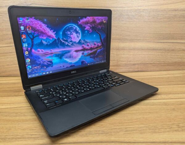Нетбук Б-клас Dell Latitude E7270 / 12.5" (1366x768) TN / Intel Core i5-6300U (2 (4) ядра по 2.4 - 3.0 GHz) / 8 GB DDR4 / 240 GB SSD / Intel HD Graphics 520 / WebCam / HDMI / Windows 10 - Зображення 5