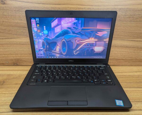 Нетбук Dell Latitude 5280 / 12.5" (1366x768) TN / Intel Core i5-7200U (2 (4) ядра по 2.5 - 3.1 GHz) / 8 GB DDR4 / 240 GB SSD / Intel HD Graphics 620 / WebCam / Windows 10 - Зображення 2