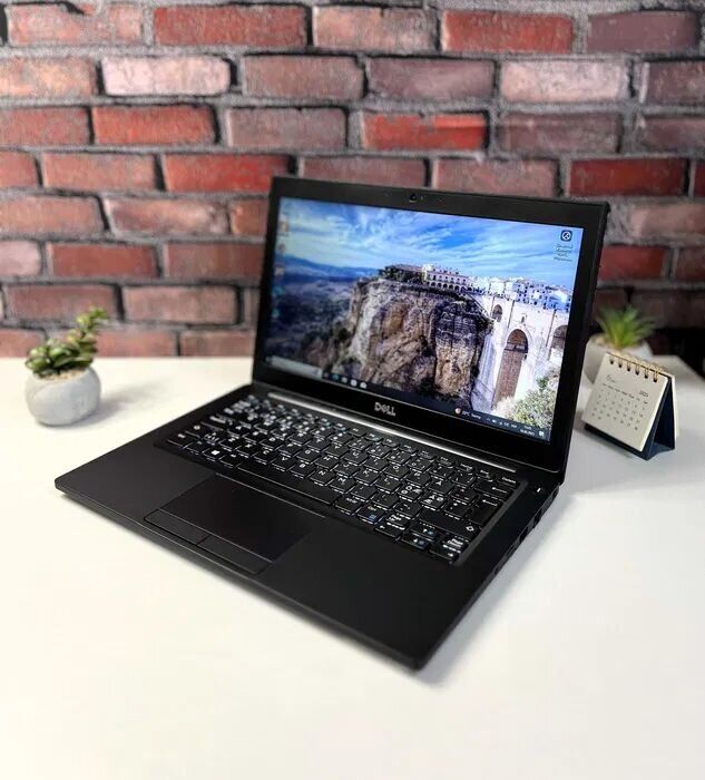 Нетбук Dell Latitude 7290 / 12.5" (1366x768) TN / Intel Core i5-7300U (2 (4) ядра по 2.6 - 3.5 GHz) / 8 GB DDR4 / 256 GB SSD / Intel UHD Graphics 620 / WebCam / Win 10 Pro - Зображення 8