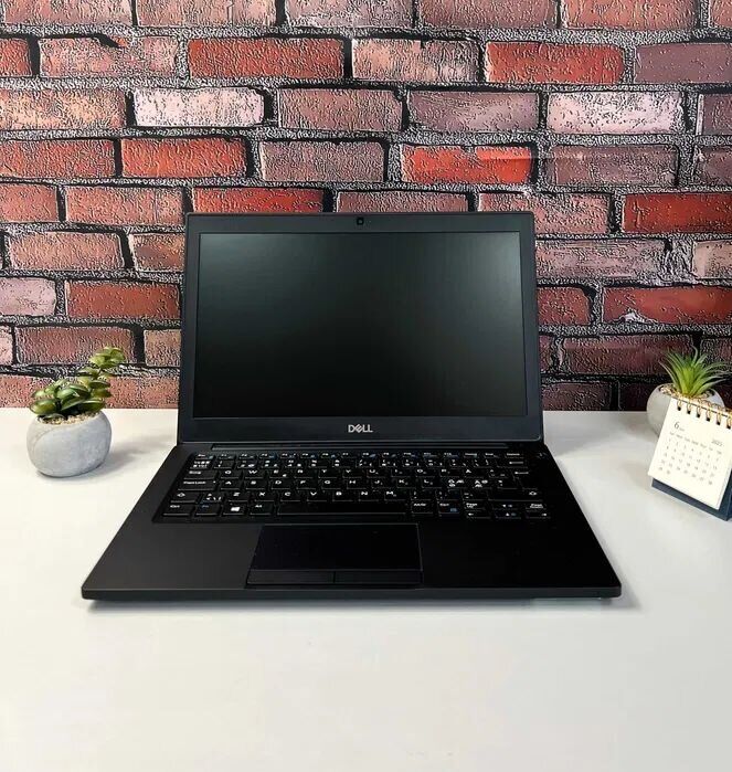 Нетбук Dell Latitude 7290 / 12.5" (1366x768) TN / Intel Core i5-7300U (2 (4) ядра по 2.6 - 3.5 GHz) / 8 GB DDR4 / 256 GB SSD / Intel UHD Graphics 620 / WebCam / Win 10 Pro - Зображення 2