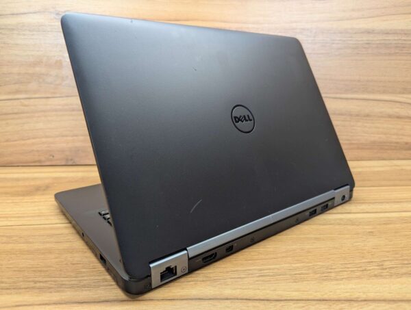 Нетбук Dell Latitude E7270 / 12.5" (1366x768) TN / Intel Core i7-6600U (2 (4) ядра по 2.6 - 3.4 GHz) / 8 GB DDR4 / 256 GB SSD / Intel HD Graphics 520 / HDMI / WebCam / Windows 10 - Зображення 7