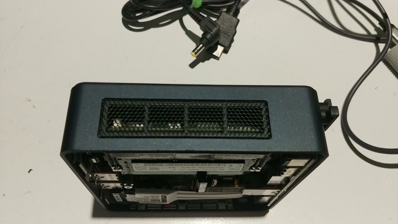 Неттоп Б-клас Intel NUC 11TNBi5 USFF / Intel Core i5-1135G7 (4 (8) ядра по 2.4 - 4.2 GHz) / 8 GB DDR4 / 128 GB SSD / Intel Xe Graphics / USB 3.1 / Wi-Fi / Bluetooth / HDMI / Блок живлення в комплекті - Зображення 2