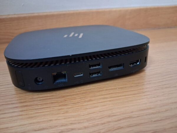 Неттоп HP Elite Slice TPC-1021-DM USFF / Intel Core i7-6700T (4 (8) ядра по 2.8 - 3.6 GHz) / 8 GB DDR4 / 256 GB SSD M.2 / Intel HD Graphics 530 / DisplayPort / HDMI / Wi-Fi + Блок живлення - Зображення 3