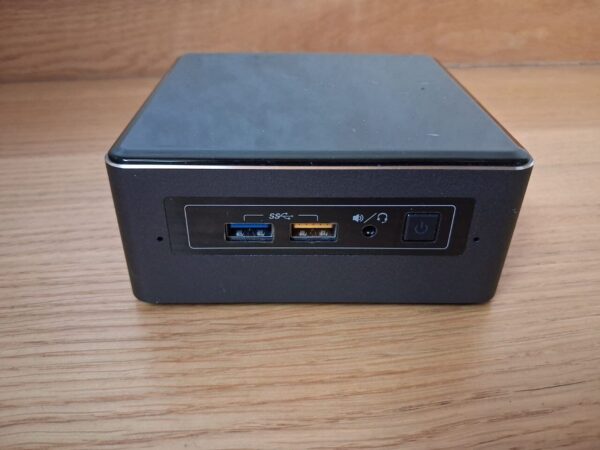 Неттоп Intel NUC NUC7i3BNH USFF / Intel Core i3-7100U (2 (4) ядра по 2.4 GHz) / 8 GB DDR4 / 250 GB SSD / Intel HD Graphics 620 / HDMI / Wi-Fi + Блок живлення - Зображення 2