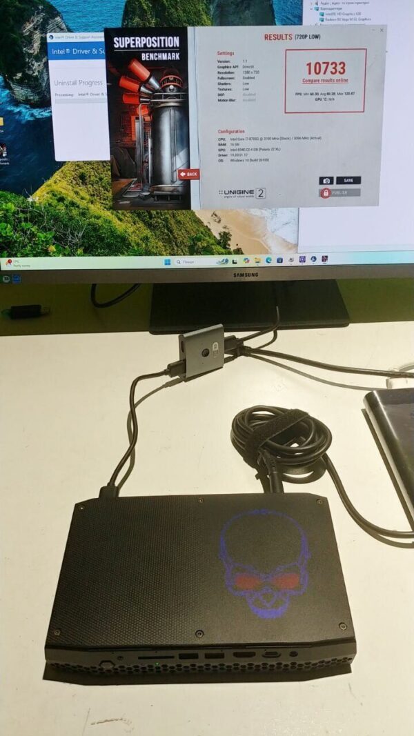 Неттоп Intel NUC Hades Canyon NUC8I7HVK USFF / Intel Core i7-8705G (4 (8) ядра по 3.1 - 4.1 GHz) / 16 GB DDR4 / 240 GB SSD /AMD Radeon RX Vega M GL, 4 GB, 256-bit / Wi-Fi / HDMI / miniDP + Блок живлення - Зображення 5
