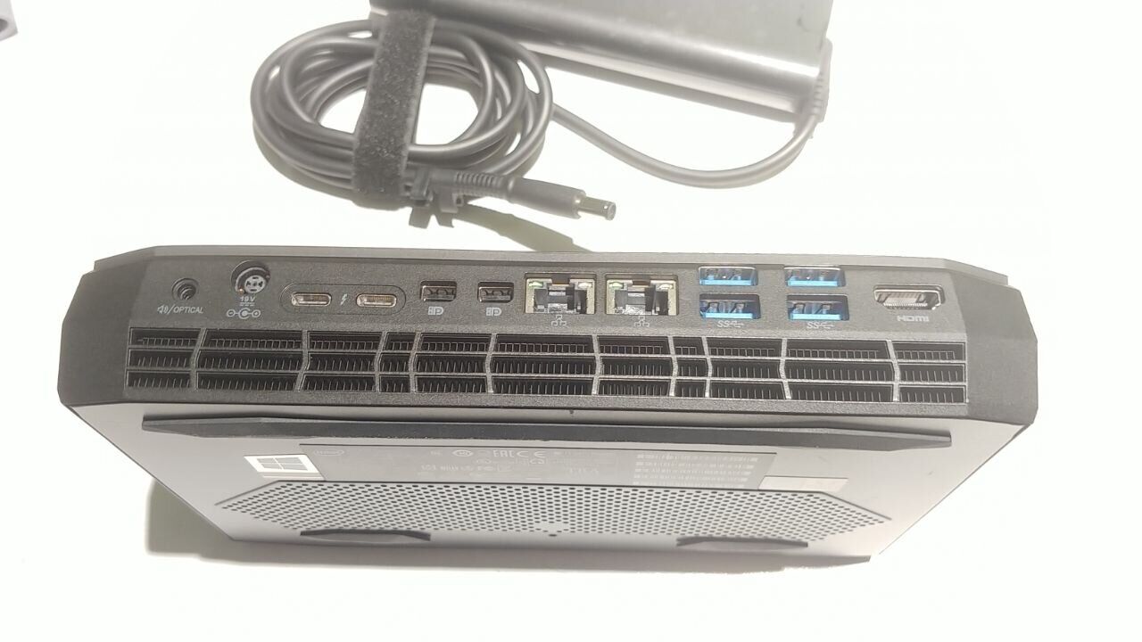 Неттоп Intel NUC Hades Canyon NUC8I7HVK USFF / Intel Core i7-8705G (4 (8) ядра по 3.1 - 4.1 GHz) / 16 GB DDR4 / 240 GB SSD /AMD Radeon RX Vega M GL, 4 GB, 256-bit / Wi-Fi / HDMI / miniDP + Блок живлення - Зображення 3