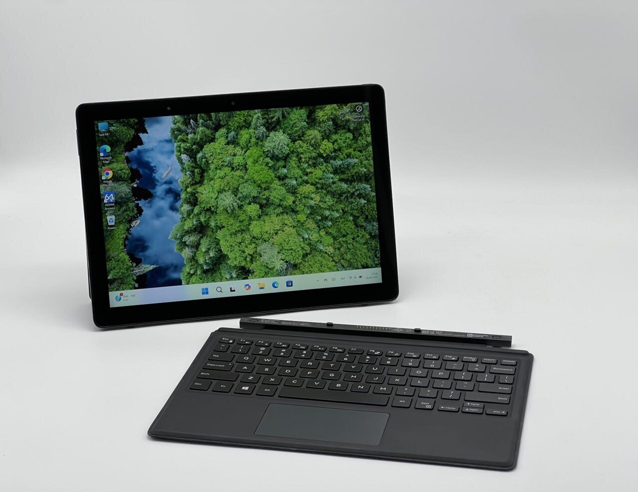 Ноутбук-трансформер Dell Latitude 5290 2-in-1 / 12.3" (1920x1080) IPS Touch / Intel Core i5-8250U (4 (8) ядра по 1.6 - 3.4 GHz) / 8 GB DDR3 / 120 GB SSD / Intel UHD Graphics 620 / WebCam - Зображення 3