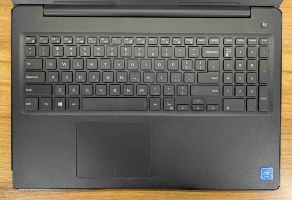 Ноутбук Б-клас Dell Latitude 3590 / 15.6" (1366x768) TN / Intel Celeron 3865U (2 ядра по 1.8 GHz) / 8 GB DDR4 / 240 GB SSD / Intel HD Graphics 610 / WebCam / HDMI / Windows 10 - Зображення 4