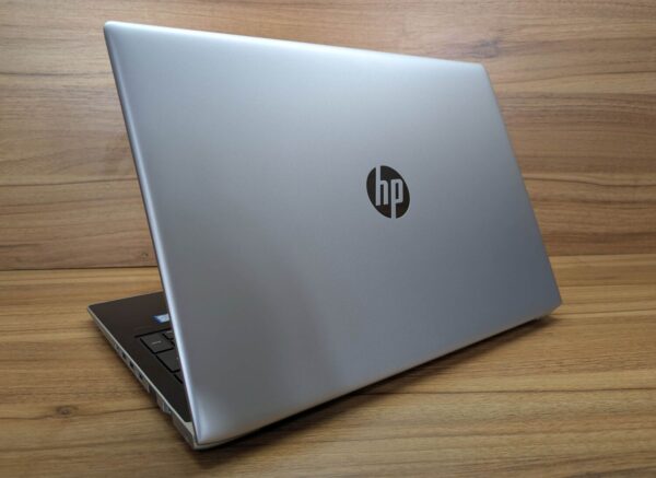 Ноутбук Б-клас HP ProBook 450 G5 / 15.6" (1920x1080) IPS / Intel Core i3-6006U (2 (4) ядра по 2.0 GHz) / 8 GB DDR4 / 256 GB SSD / Intel HD Graphics 520 / WebCam / Fingerprint / Windows 10 - Зображення 7