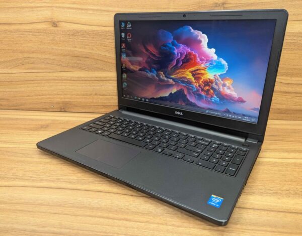 Ноутбук Dell Inspiron 15-3558 / 15.6" (1366x768) TN / Intel Core i3-5005U (2 (4) ядра по 2.0 GHz) / 8 GB DDR3 / 240 GB SSD / Intel HD Graphics 5500 / WebCam / HDMI / Windows 10 - Зображення 5