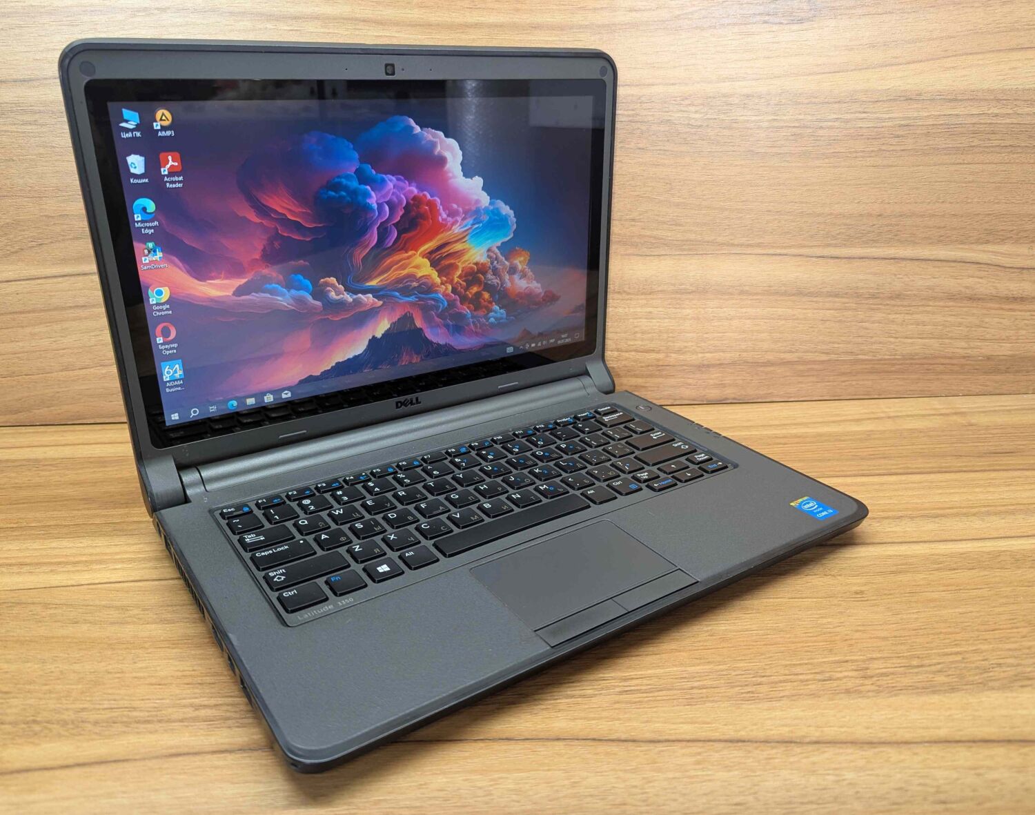 Ноутбук Dell Latitude 3350 / 13.3" (1366x768) TN / Intel Core i3-5005U (2 (4) ядра по 2.0 GHz) / 8 GB DDR3 / 240 GB SSD / Intel HD Graphics 5500 / WebCam / HDMI - Зображення 4