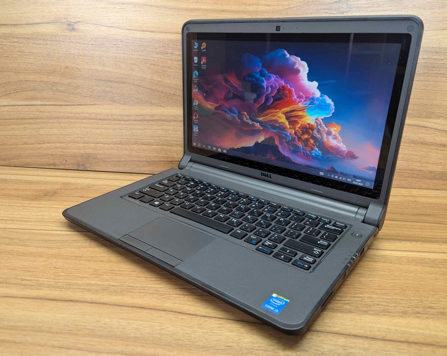 Ноутбук Dell Latitude 3350 / 13.3" (1366x768) TN / Intel Core i3-5005U (2 (4) ядра по 2.0 GHz) / 8 GB DDR3 / 240 GB SSD / Intel HD Graphics 5500 / WebCam / HDMI - Зображення 5
