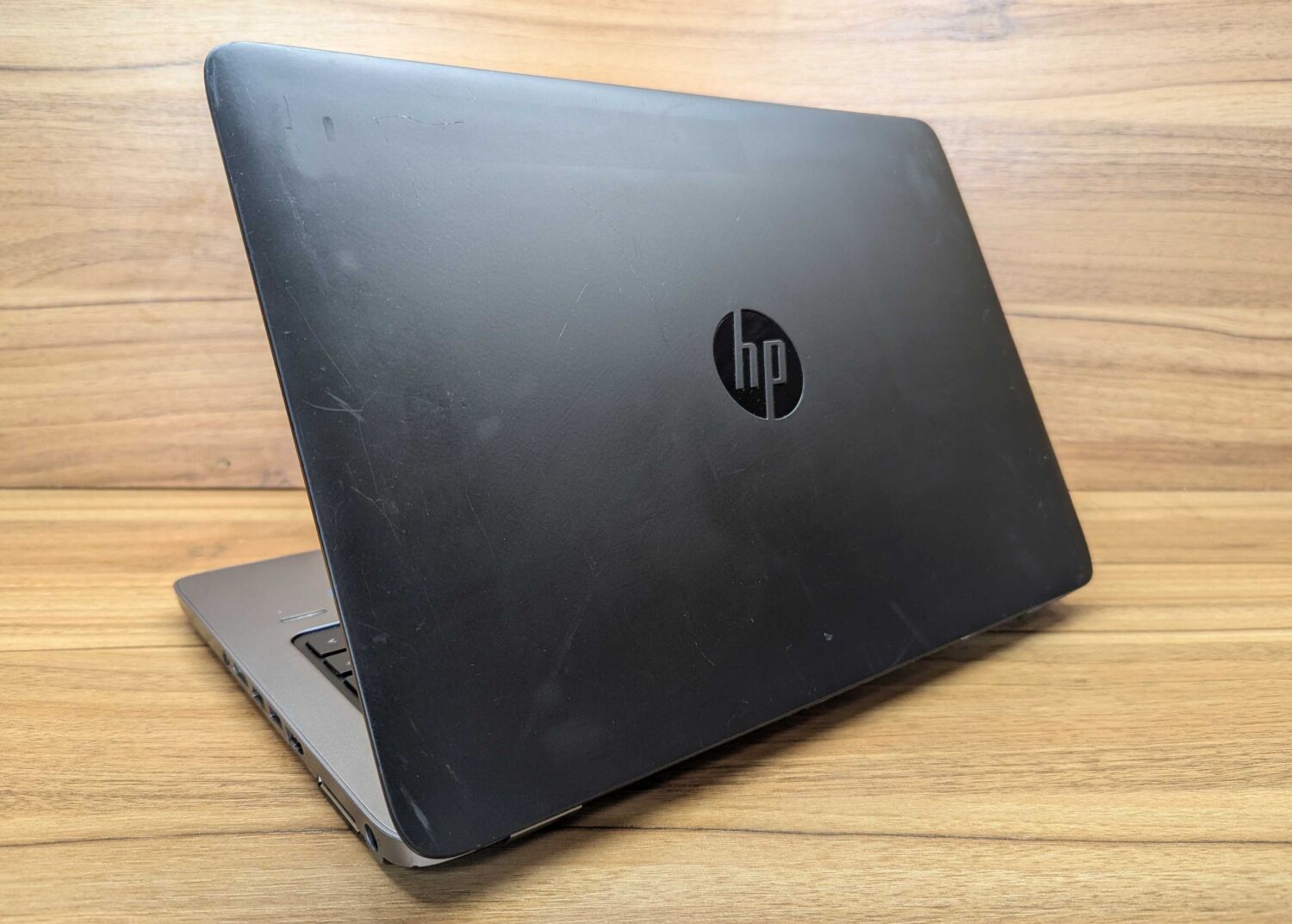 Ноутбук HP EliteBook 840 G1 / 14" (1600x900) TN / Intel Core i7-4600U (2 (4) ядра по 2.1 - 3.3 GHz) / 8 GB DDR3 / 240 GB SSD / Intel HD Graphics 4400 / Fingerprint / WebCam / Windows 10 - Зображення 7