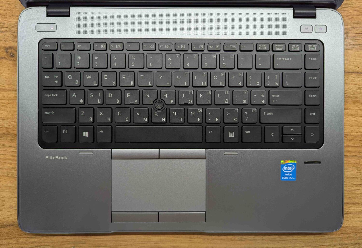 Ноутбук HP EliteBook 840 G1 / 14" (1600x900) TN / Intel Core i7-4600U (2 (4) ядра по 2.1 - 3.3 GHz) / 8 GB DDR3 / 240 GB SSD / Intel HD Graphics 4400 / Fingerprint / WebCam / Windows 10 - Зображення 3