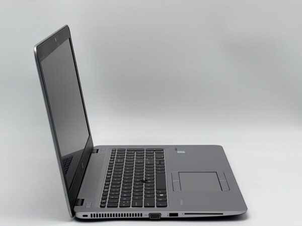 Ноутбук HP EliteBook 850 G3 / 15.6" (1366x768) TN / Intel Core i5-6300U (2 (4) ядра по 2.4 - 3.0 GHz) / 8 GB DDR4 / 120 GB SSD / Intel HD Graphics 520 / WebCam - Зображення 3