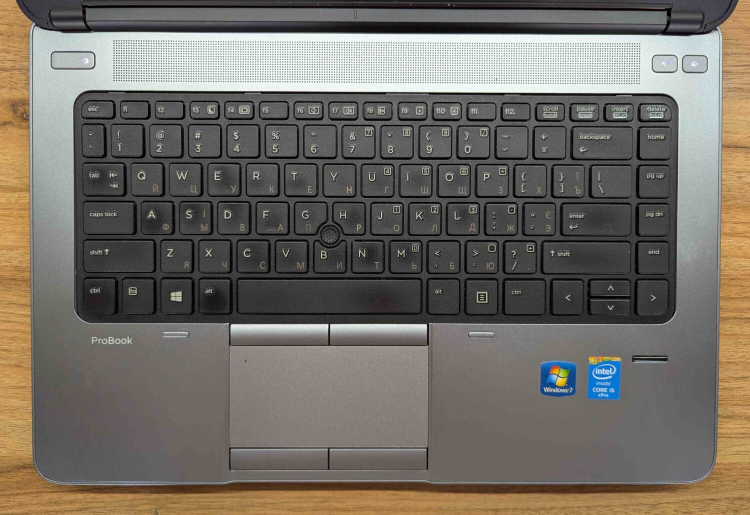 Ноутбук HP ProBook 640 G1 / 14" (1366x768) TN / Intel Core i5-4300M (2 (4) ядра по 2.6 - 3.3 GHz) / 8 GB DDR3 / 240 GB SSD / Intel HD Graphic 4600 / Fingerprint / WebCam / Windows 10 - Зображення 3