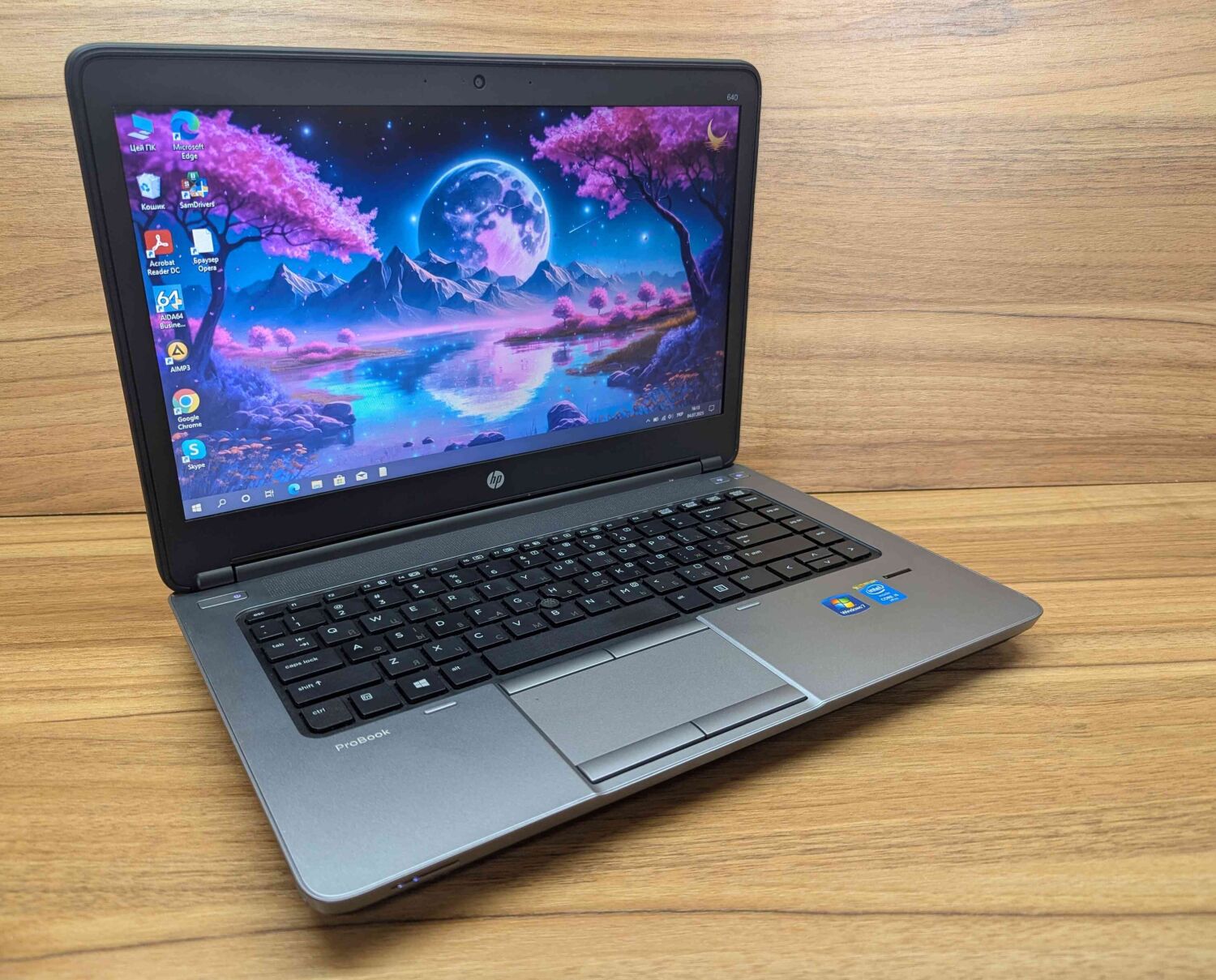 Ноутбук HP ProBook 640 G1 / 14" (1366x768) TN / Intel Core i5-4300M (2 (4) ядра по 2.6 - 3.3 GHz) / 8 GB DDR3 / 240 GB SSD / Intel HD Graphic 4600 / TouchID / WebCam / Windows 10 - Зображення 4