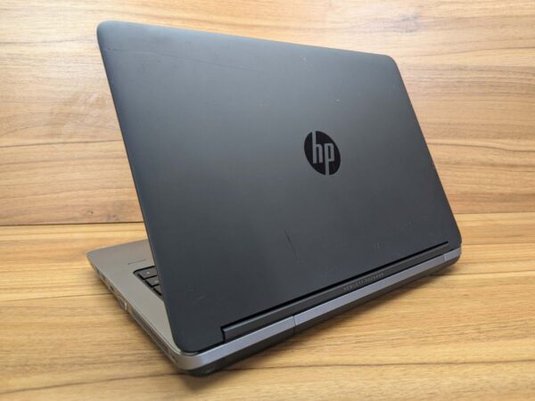 Ноутбук HP ProBook 645 G1 / 14" (1366x768) TN / AMD A10-5750M (4 ядра по 2.5 - 3.5 GHz) / 8 GB DDR3 / 240 GB SSD / AMD Radeon HD 8650G / WebCam / Fingerprint / Windows 10 - Зображення 6