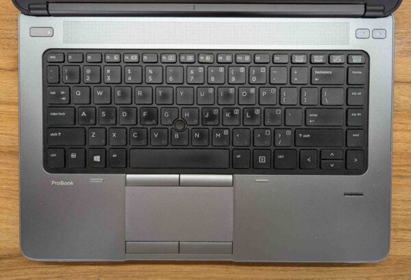 Ноутбук HP ProBook 645 G1 / 14" (1366x768) TN / AMD A10-5750M (4 ядра по 2.5 - 3.5 GHz) / 8 GB DDR3 / 240 GB SSD / AMD Radeon HD 8650G / WebCam / Fingerprint / Windows 10 - Зображення 3