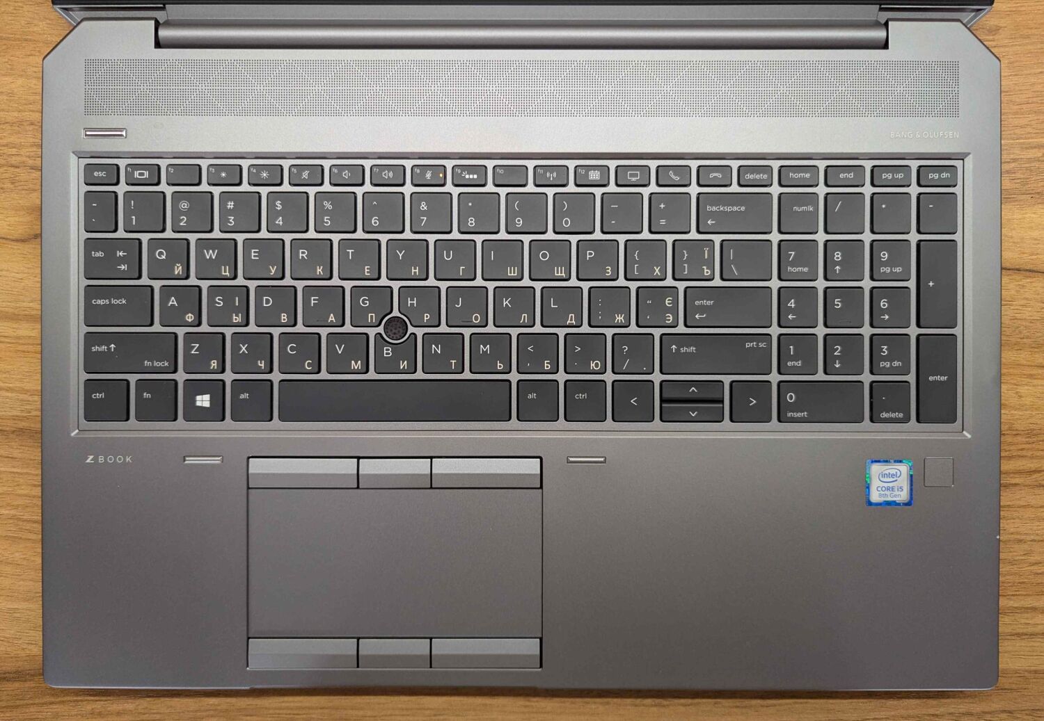 Ноутбук робоча станція HP zBook 15 G5 / 15.6" (1920x1080) IPS / Intel Core i5-8300H (4 (8) ядра по 2.3 - 4.0 GHz) / 16 GB DDR4 / 480 GB SSD / Intel UHD Graphics 630 / TouchID / WebCam / Windows 10 - Зображення 9