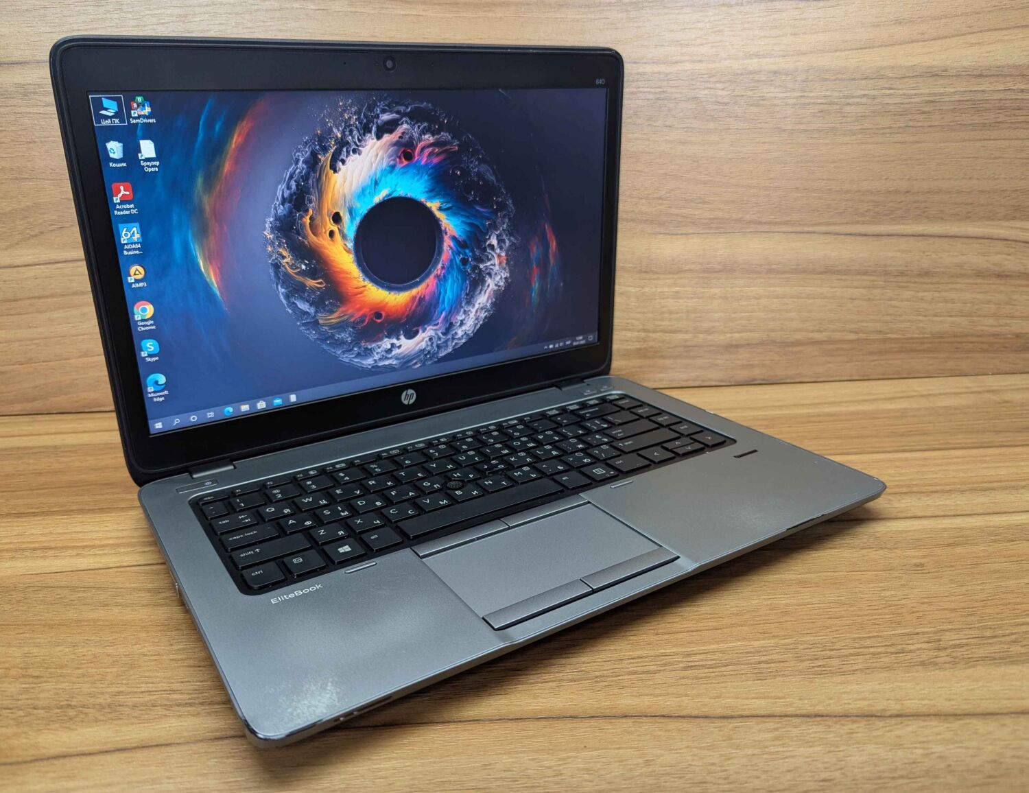 Ультрабук Б-клас HP EliteBook 840 G1 / 14" (1600x900) TN / Intel Core i5-4300U (2 (4) ядра по 1.9 - 2.9 GHz) / 8 GB DDR3 / 240 GB SSD / Intel HD Graphics 4400 / WebCam / Fingerprint / Windows 10 - Зображення 4