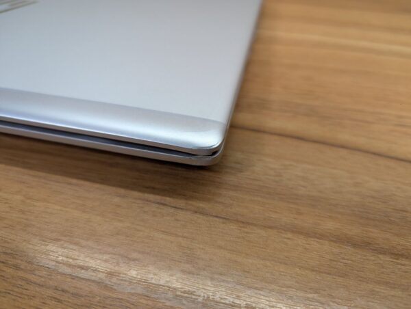 Ультрабук Б-клас HP EliteBook 840 G5 / 14" (1920x1080) IPS / Intel Core i5-7200U (2 (4) ядра по 2.5 - 3.1 GHz) / 8 GB DDR4 / 256 GB SSD / Intel UHD Graphics 620 / WebCam / Fingerprint / Windows 10 - Зображення 3