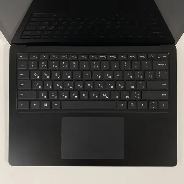 Ультрабук Б-клас Microsoft Surface Laptop 4 / 13.5" (2256x1504) IPS Touch / Intel Core i7-1185G7 (4 (8) ядра по 3.0 - 4.8 GHz) / 16 GB DDR4 / 256 GB SSD / Intel Iris Xe Graphics / USB Type-C - Зображення 3