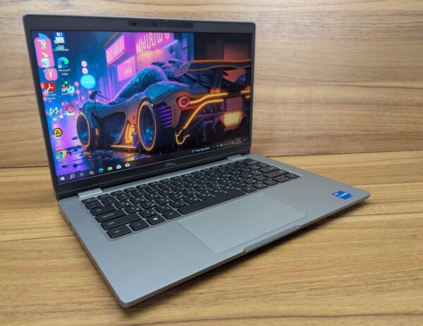 Ультрабук Dell Latitude 5320 / 13.3" (1920x1080) IPS Touch / Intel Core i5-1135G7 (4 (8) ядра по 2.4 - 4.2 GHz) / 16 GB DDR4 / 512 GB SSD / Intel Iris Xe Graphics / TouchID / WebCam / Windows 10 - Зображення 4