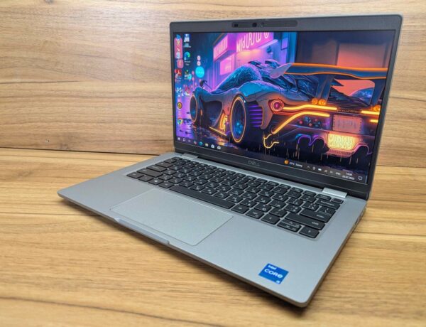 Ультрабук Dell Latitude 5320 / 13.3" (1920x1080) IPS Touch / Intel Core i5-1135G7 (4 (8) ядра по 2.4 - 4.2 GHz) / 16 GB DDR4 / 512 GB SSD / Intel Iris Xe Graphics / TouchID / WebCam / Windows 10 - Зображення 5