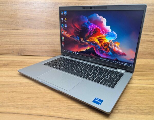 Ультрабук Dell Latitude 5320 / 13.3" (1920x1080) IPS Touch / Intel Core i5-1135G7 (4 (8) ядра по 2.4 - 4.2 GHz) / 16 GB DDR4 / 512 GB SSD / Intel Iris Xe Graphics / WebCam / Fingerprint / Windows 10 - Зображення 5