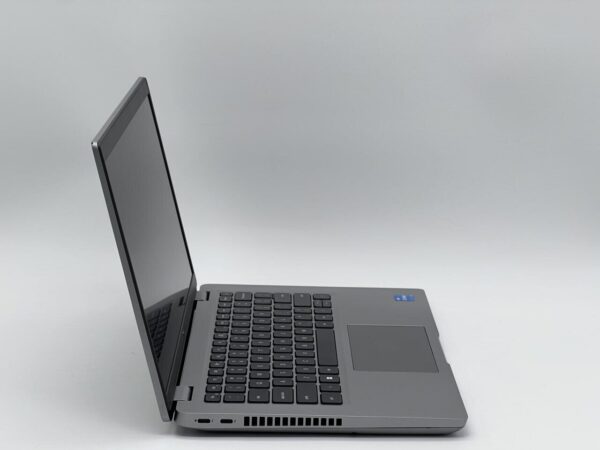 Ультрабук Dell Latitude 5431 / 14" (1920x1080) IPS / Intel Core i5-1250P (12 (16) ядер по 3.3 - 4.4 GHz) / 16 GB DDR5 / 240 GB SSD / Intel Iris Xe Graphics / HDMI - Зображення 3