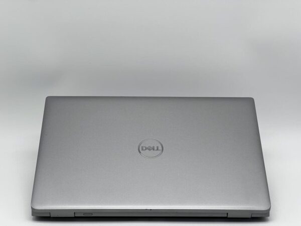 Ультрабук Dell Latitude 5540 / 15.6" (1920x1080) IPS / Intel Core i5-1335U (10 (12) ядер по 3.4 - 4.6 GHz) / 16 GB DDR4 / 250 GB SSD / Intel Iris Xe Graphics / WebCam - Зображення 5