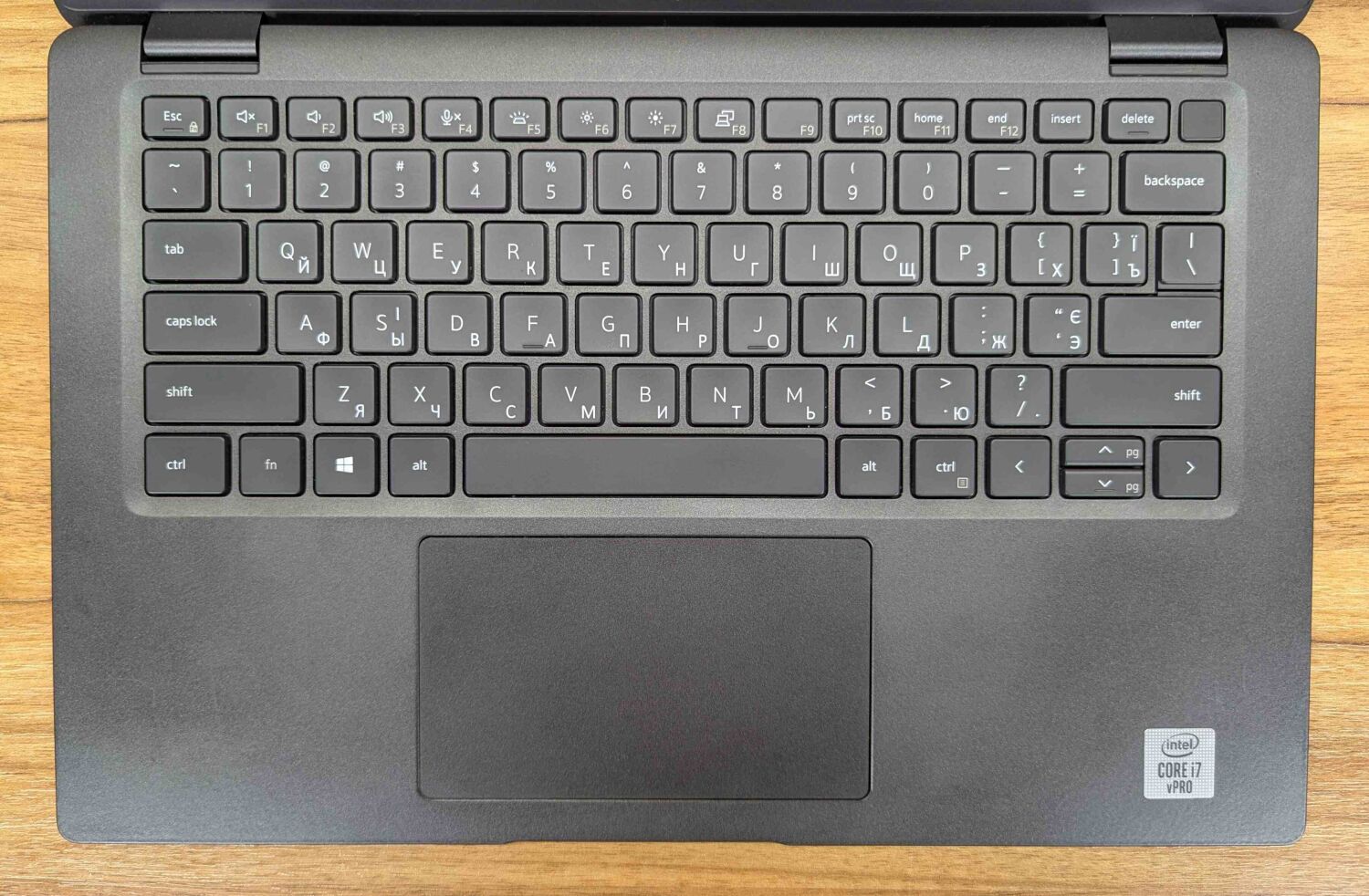 Ультрабук Dell Latitude 7410 / 14" (1920x1080) IPS / Intel Core i7-10610U (4 (8) ядра по 1.8 - 4.9 GHz) / 16 GB DDR4 / 512 GB SSD / Intel UHD Graphics / HDMI / WebCam / Windows 10 - Зображення 9