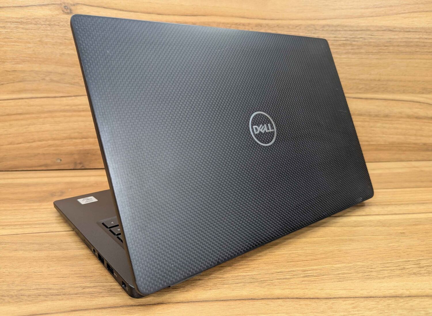 Ультрабук Dell Latitude 7410 / 14" (1920x1080) IPS / Intel Core i7-10610U (4 (8) ядра по 1.8 - 4.9 GHz) / 16 GB DDR4 / 512 GB SSD / Intel UHD Graphics / HDMI / WebCam / Windows 10 - Зображення 13