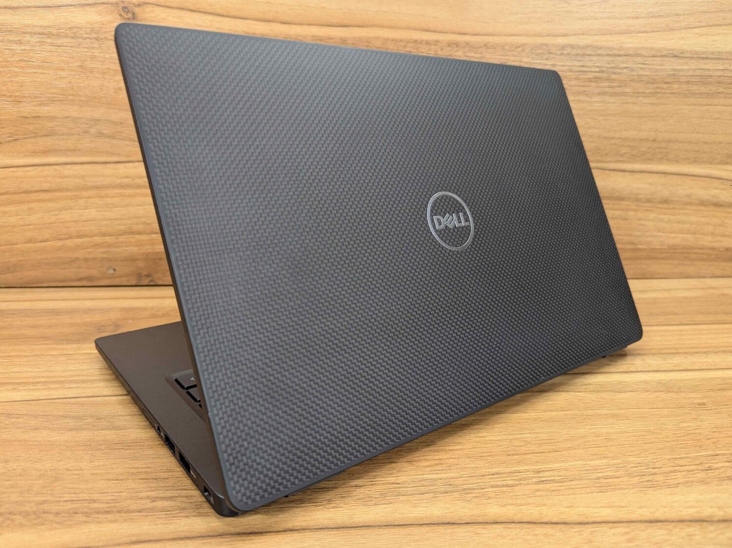 Ультрабук Dell Latitude 7410 / 14" (1920x1080) IPS / Intel Core i7-10610U (4 (8) ядра по 1.8 - 4.9 GHz) / 16 GB DDR4 / 512 GB SSD / Intel UHD Graphics / WebCam / HDMI / Windows 10 - Зображення 13