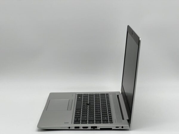 Ультрабук HP EliteBook 745 G6 / 14" (1920x1080) IPS / AMD Ryzen 5 PRO 3500U (4 (8) ядра по 2.1 - 3.7 GHz) / 16 GB DDR4 / 240 GB SSD / AMD Radeon RX Vega 8 / WebCam - Зображення 4
