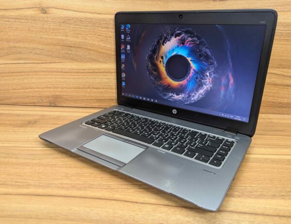 Ультрабук HP EliteBook 840 G1 / 14" (1366x768) TN / Intel Core i5-4300U (2 (4) ядра по 1.9 - 2.9 GHz) / 8 GB DDR3 / 240 GB SSD / Intel HD Graphics 4400 / WebCam / Fingerprint / Windows 10 - Зображення 5