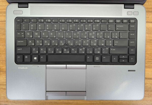 Ультрабук HP EliteBook 840 G1 / 14" (1366x768) TN / Intel Core i5-4300U (2 (4) ядра по 1.9 - 2.9 GHz) / 8 GB DDR3 / 240 GB SSD / Intel HD Graphics 4400 / WebCam / TouchID / Windows 10 - Зображення 3