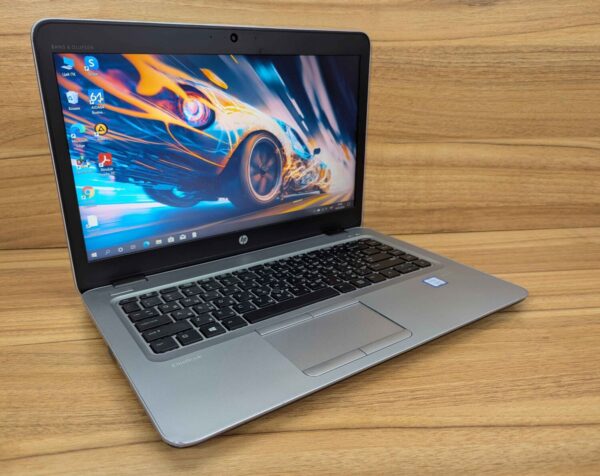 Ультрабук HP EliteBook 840 G4 / 14" (1920x1080) IPS / Intel Core i5-7200U (2 (4) ядра по 2.5 - 3.1 GHz) / 8 GB DDR4 / 240 GB SSD / Intel HD Graphics 520 / WebCam / Fingerprint / Windows 10 - Зображення 4