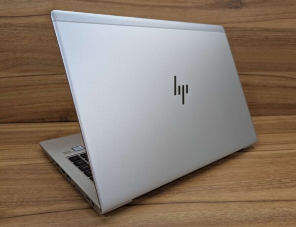 Ультрабук HP EliteBook 840 G5 / 14" (1920x1080) IPS / Intel Core i5-7200U (2 (4) ядра по 2.5 - 3.1 GHz) / 8 GB DDR4 / 240 GB SSD / Intel UHD Graphics 620 / WebCam / Fingerprint / Windows 10 - Зображення 7