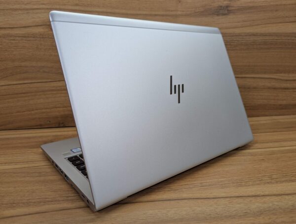 Ультрабук HP EliteBook 840 G5 / 14" (1920x1080) IPS / Intel Core i5-7300U (2 (4) ядра по 2.6 - 3.5 GHz) / 8 GB DDR4 / 240 GB SSD / Intel UHD Graphics 620 / WebCam / Fingerprint / Windows 10 - Зображення 7